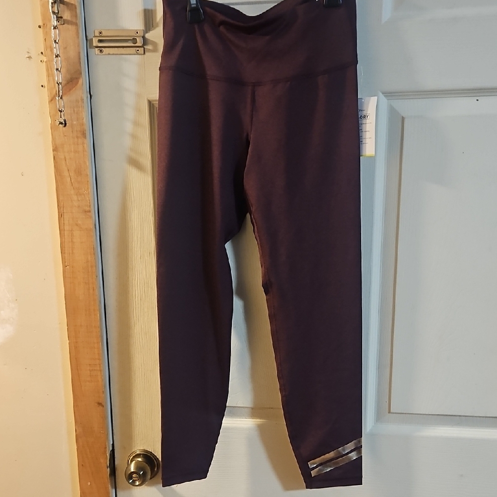 OLD NAVY ACTIVE GO-DRY HIGH RISE 7/8 LEGGING: PURPLE: NEW WITH TAGS: SIZE M
